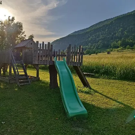 Apartmaji Hodak Бохинь