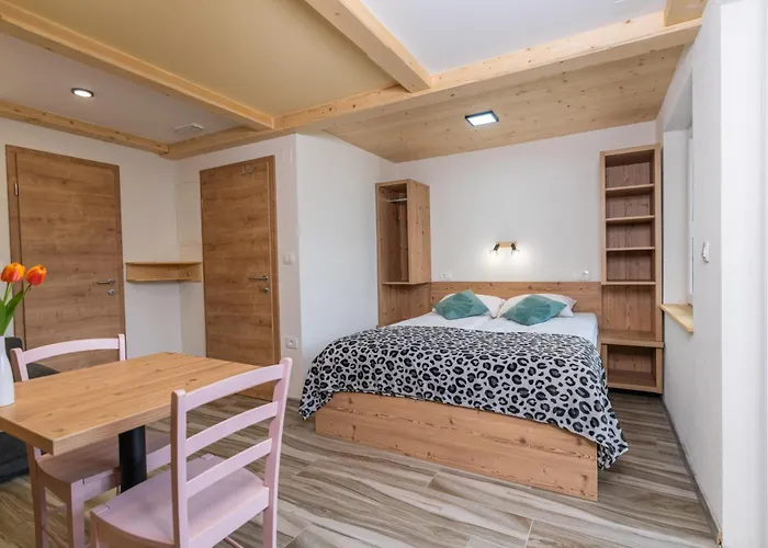 Apartmaji Hodak Guest house